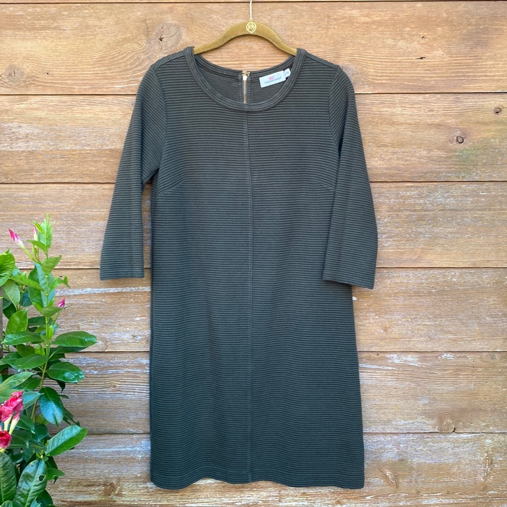 Vineyard Vines Army Green Ribbed Shift Dress with 3/4 Sleeves
